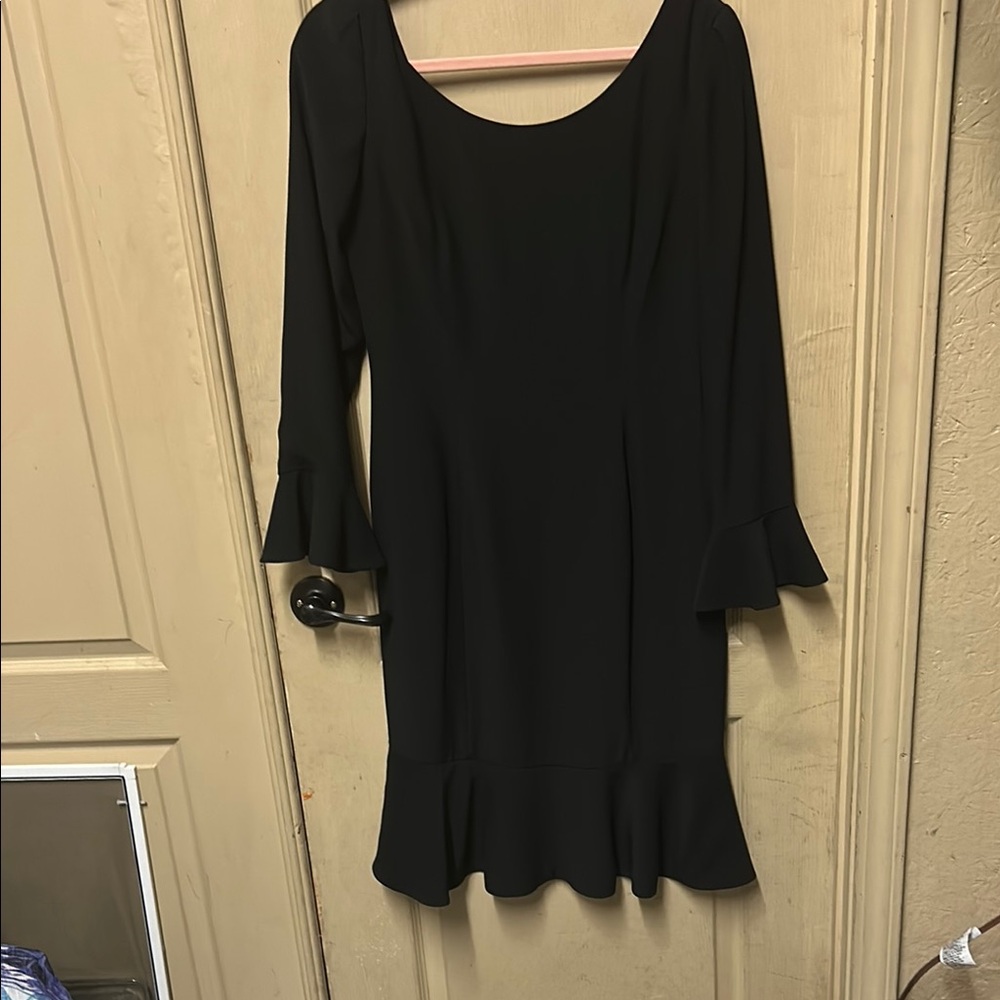 Oscar de la Renta Black Ruffled Sheath Dress